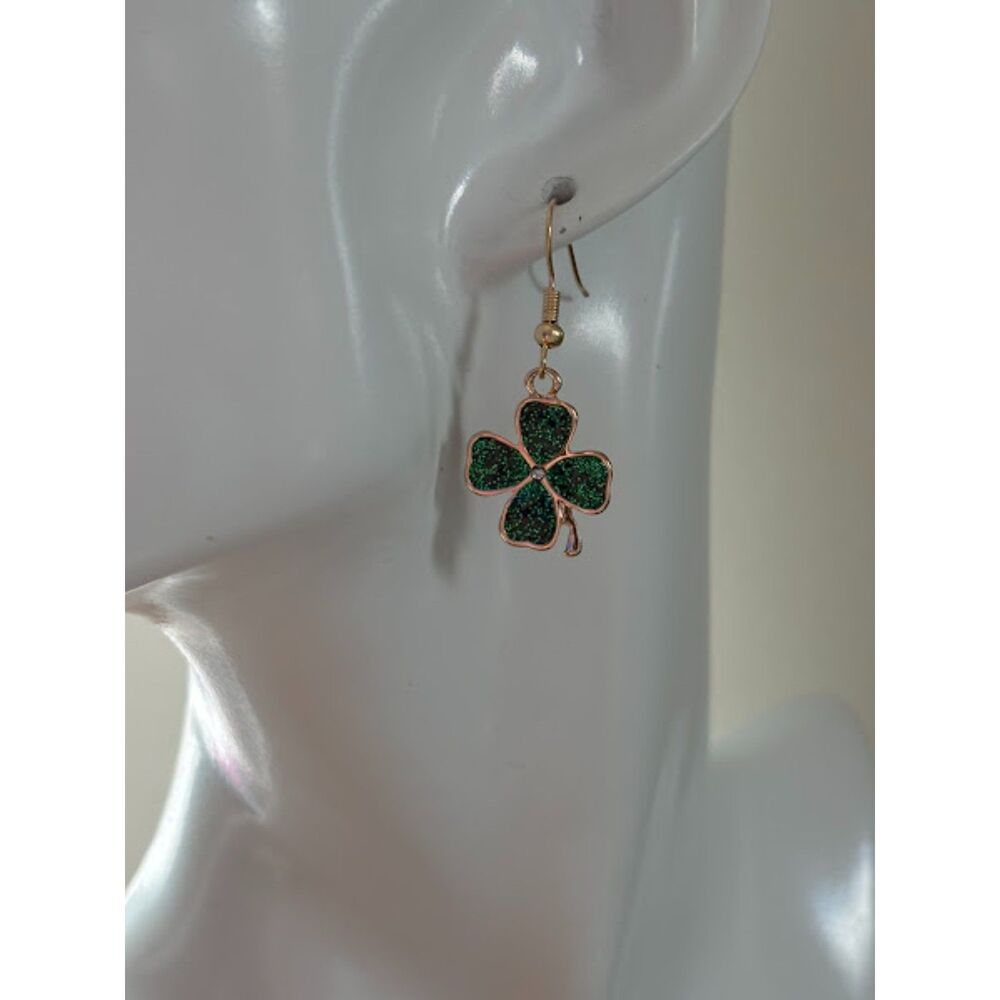 Four-leaf Clover Gold Earrings